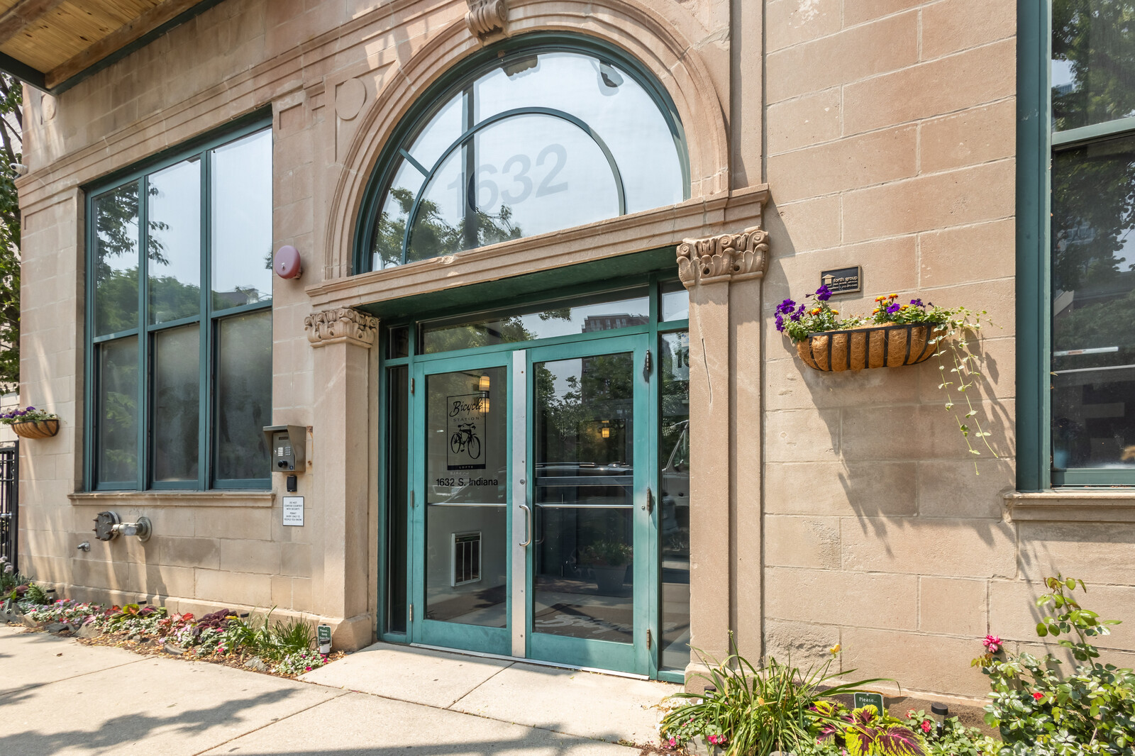 1632 S Indiana Avenue Unit: 606