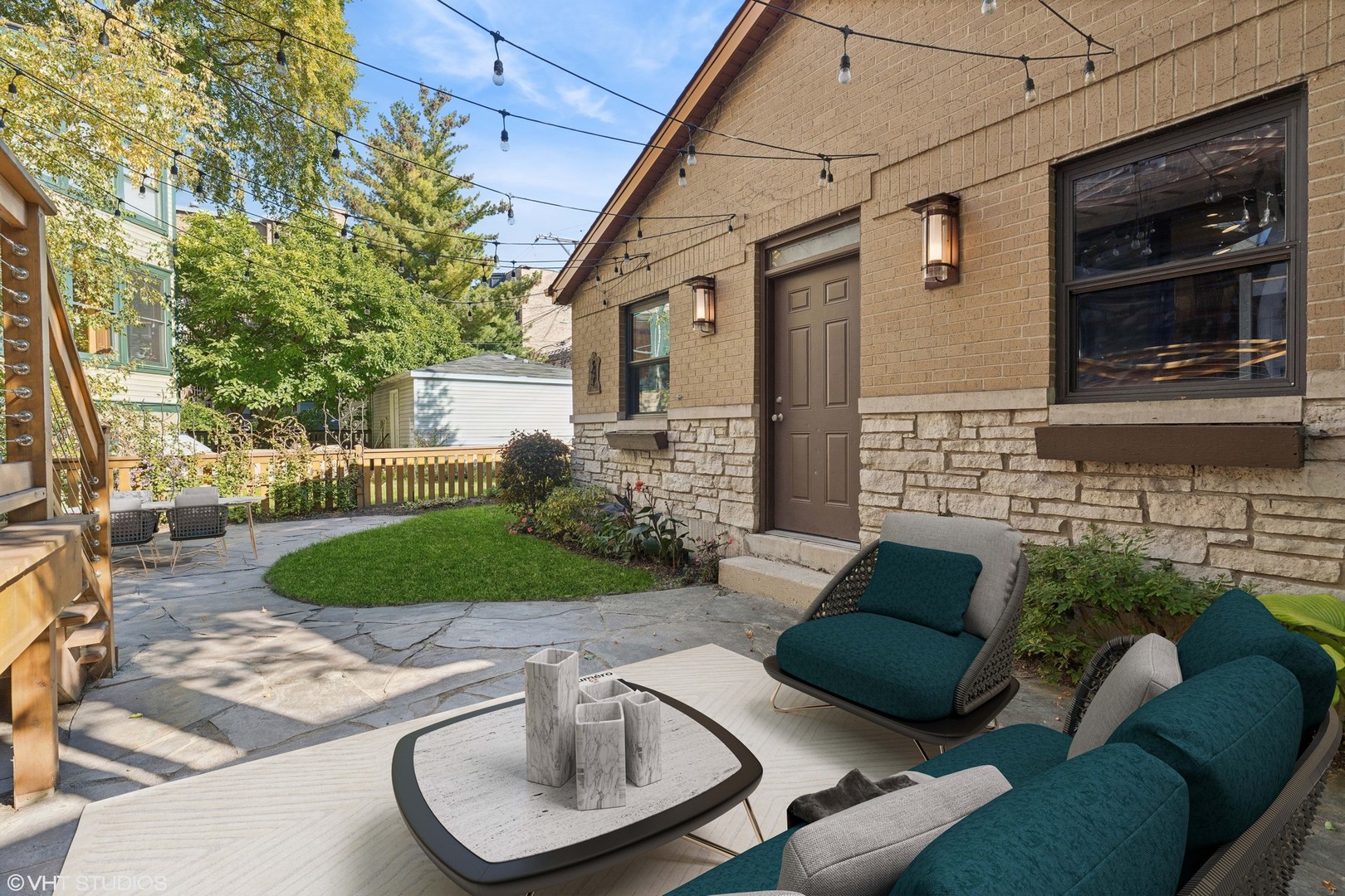 3041 N Seminary Avenue