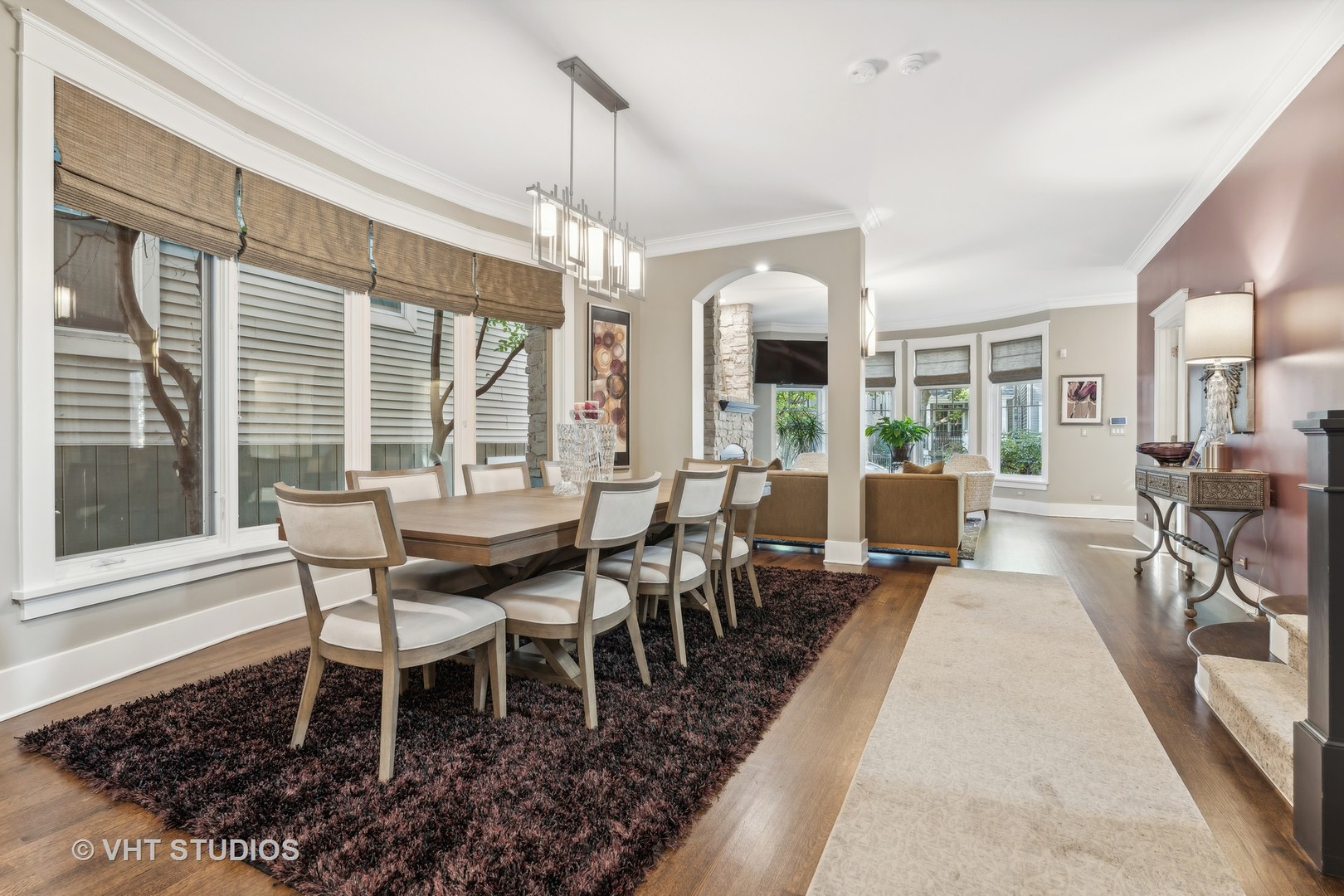 3041 N Seminary Avenue