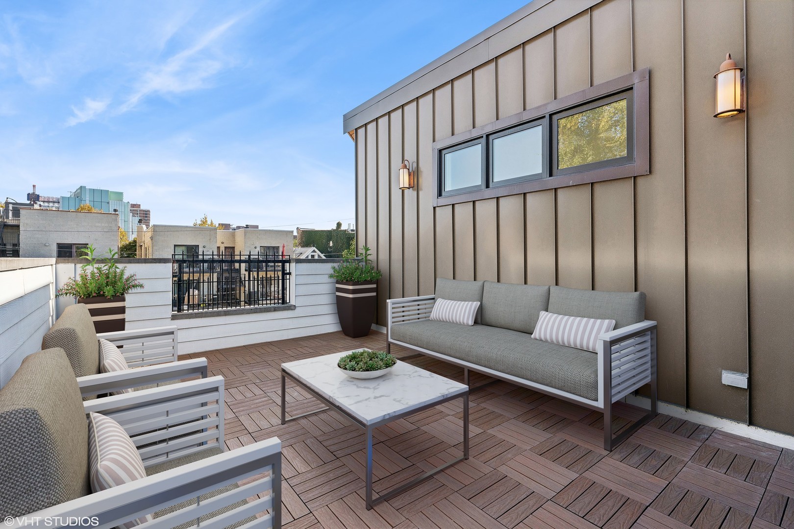 3041 N Seminary Avenue