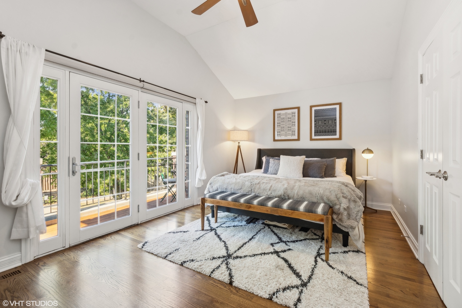 1753 N FAIRFIELD Avenue