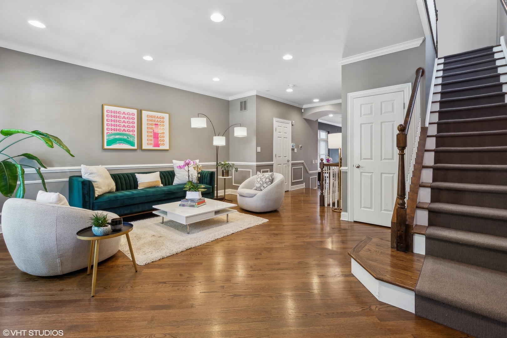 1753 N FAIRFIELD Avenue