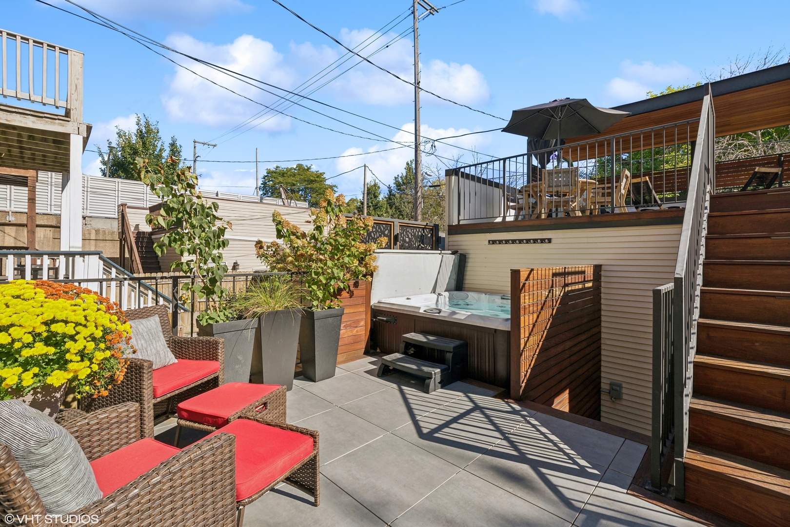 1753 N FAIRFIELD Avenue