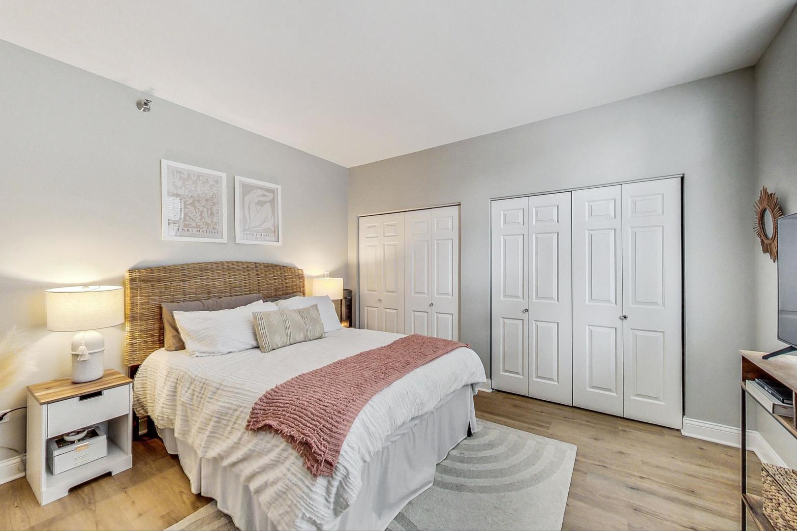 1122 N Dearborn Street Unit: 8C