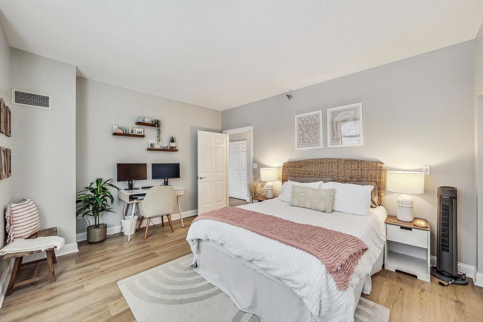1122 N Dearborn Street Unit: 8C