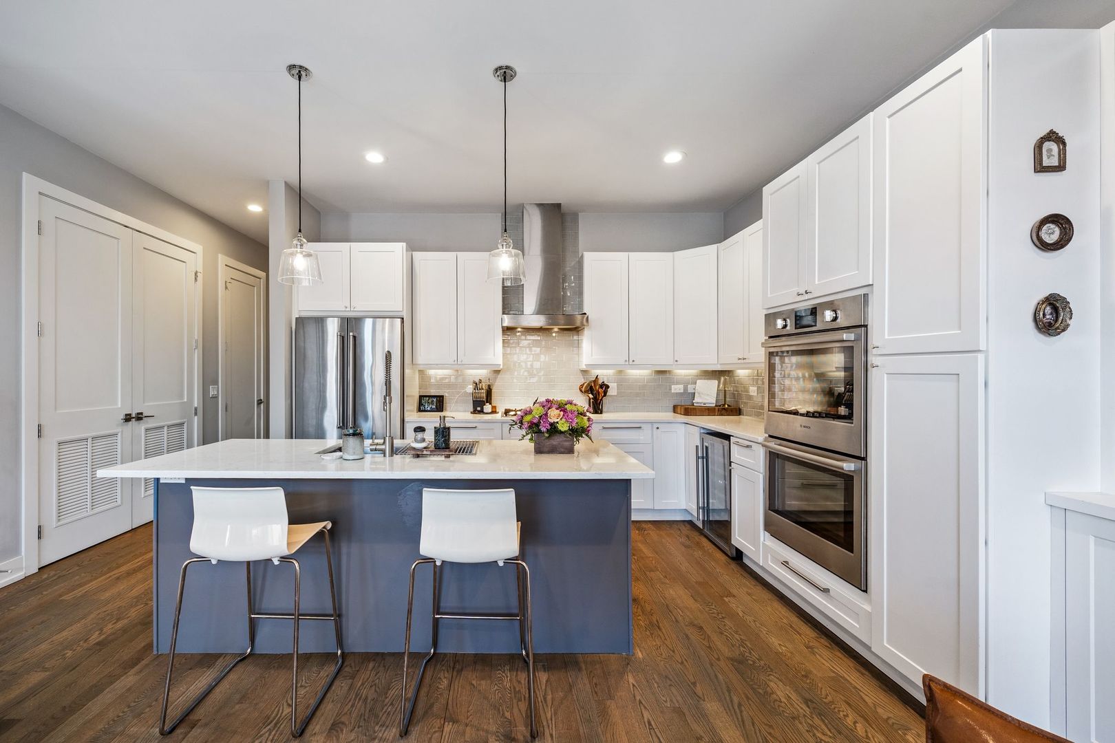 2837 N Halsted Street Unit: 3S