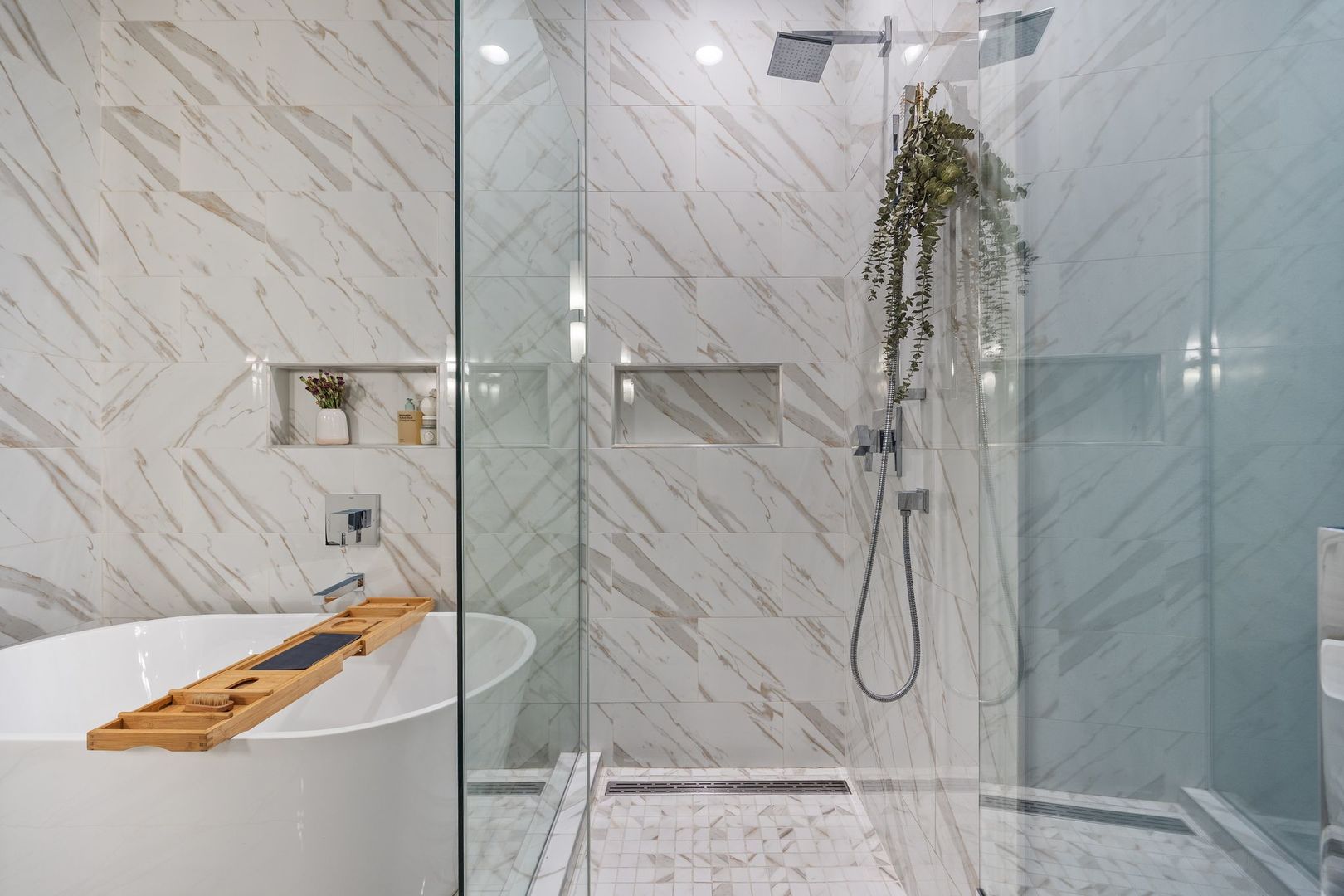 2837 N Halsted Street Unit: 3S