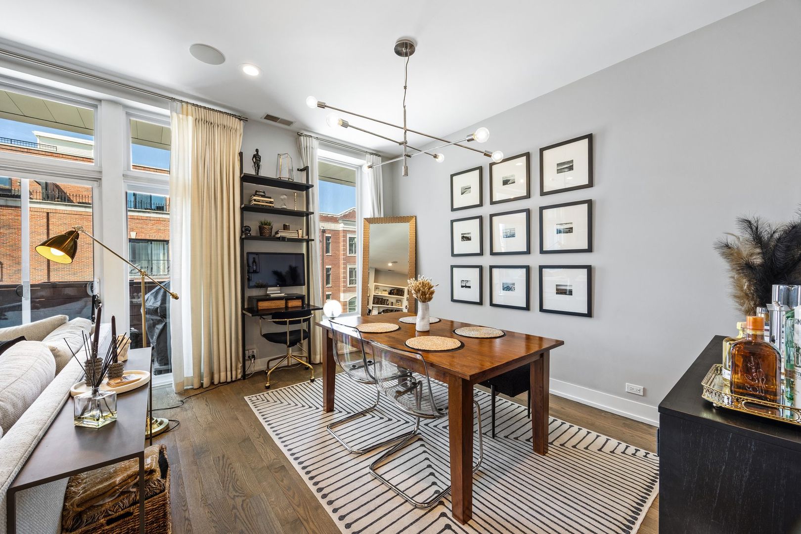 2837 N Halsted Street Unit: 3S