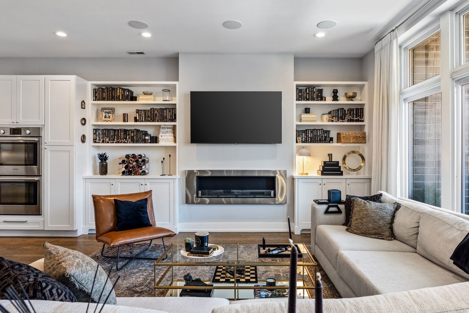 2837 N Halsted Street Unit: 3S