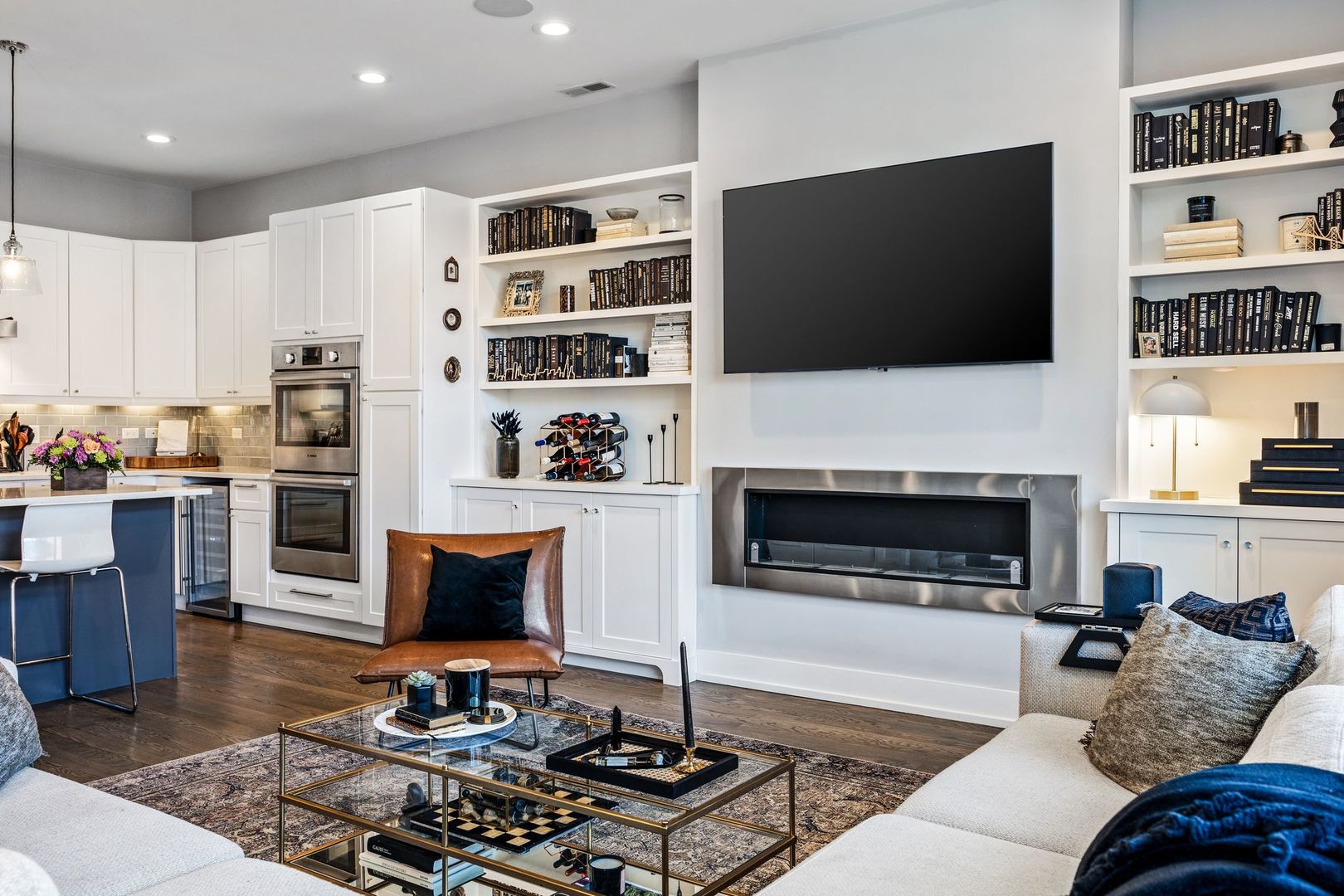 2837 N Halsted Street Unit: 3S