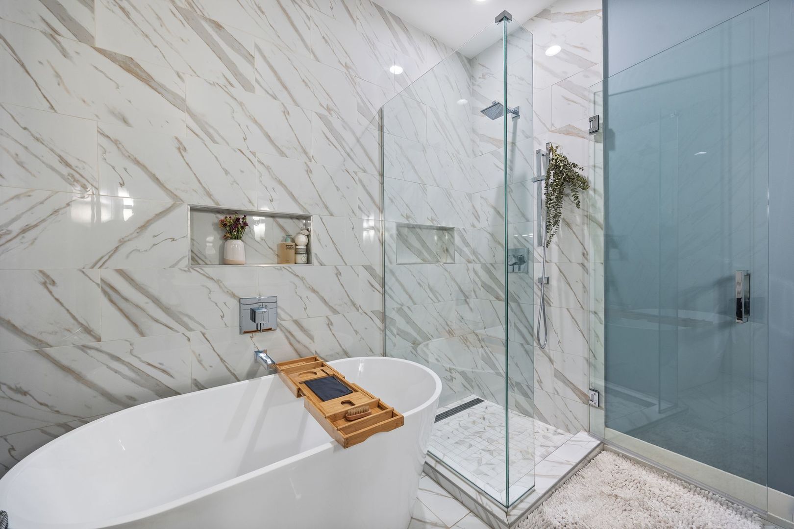 2837 N Halsted Street Unit: 3S