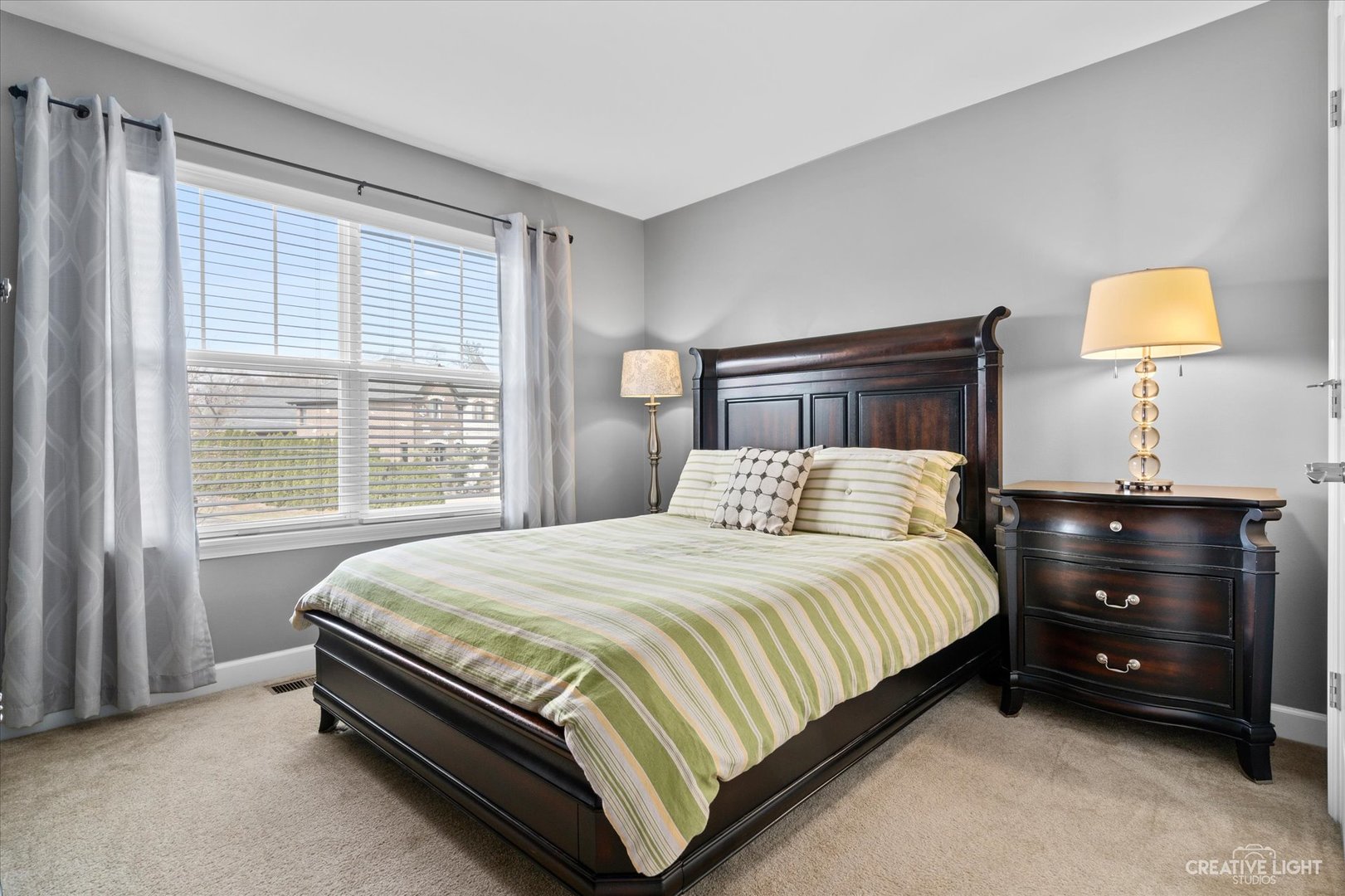 1N605 Glenrise Avenue