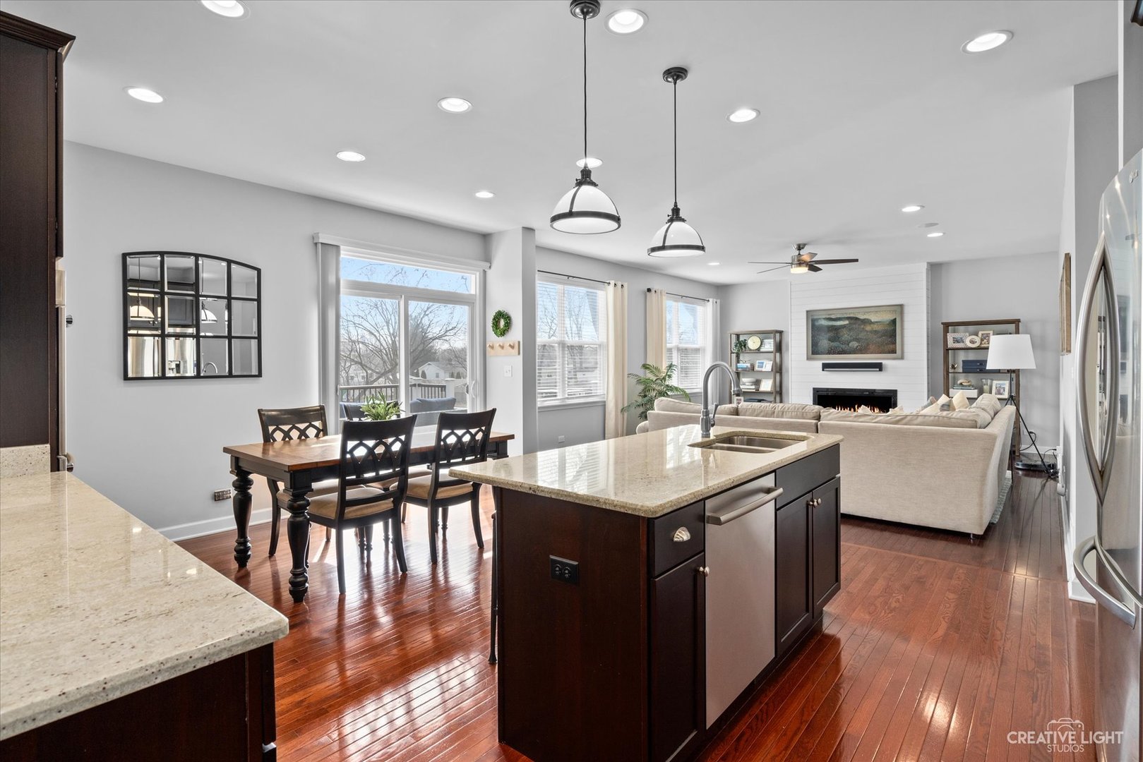 1N605 Glenrise Avenue