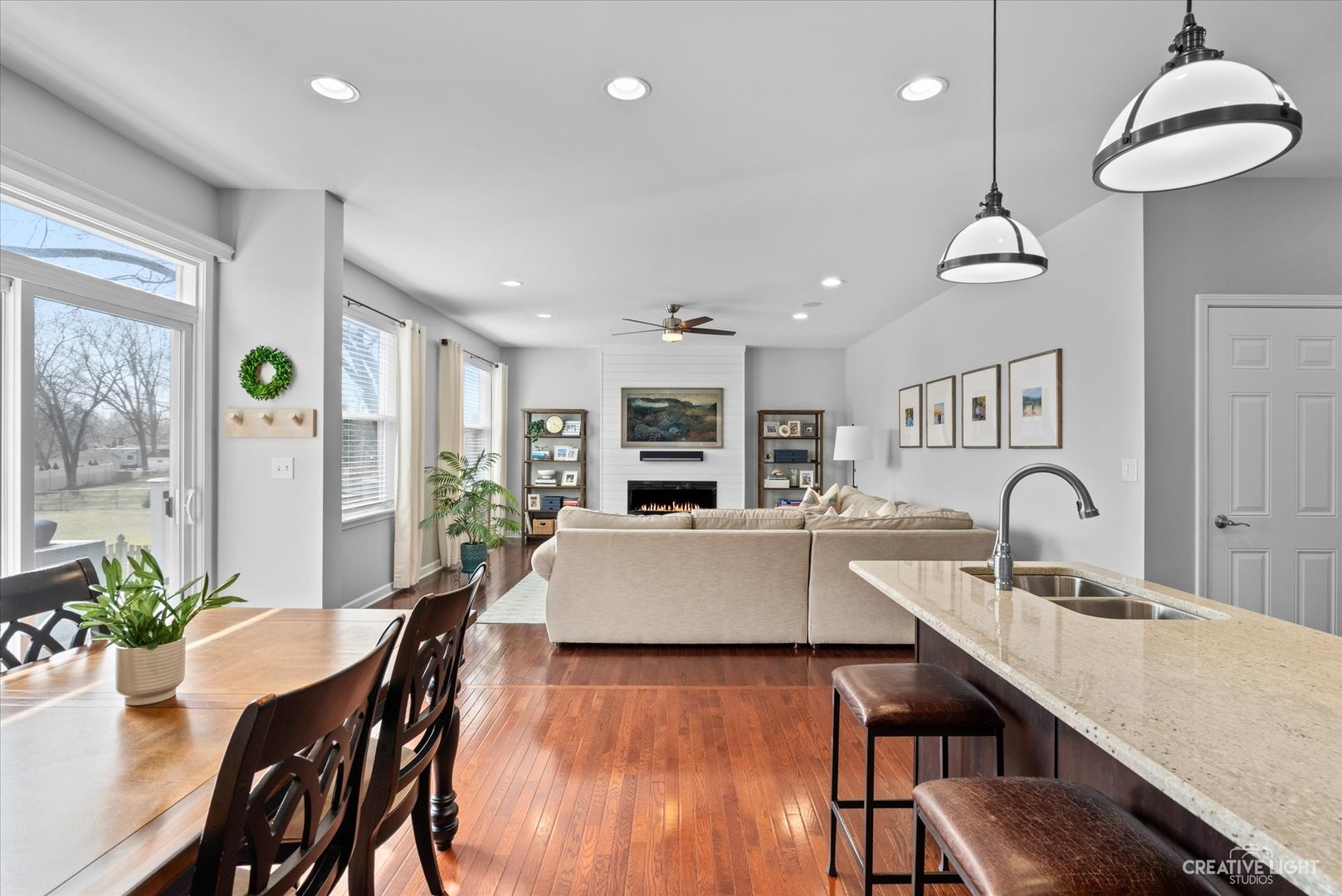 1N605 Glenrise Avenue