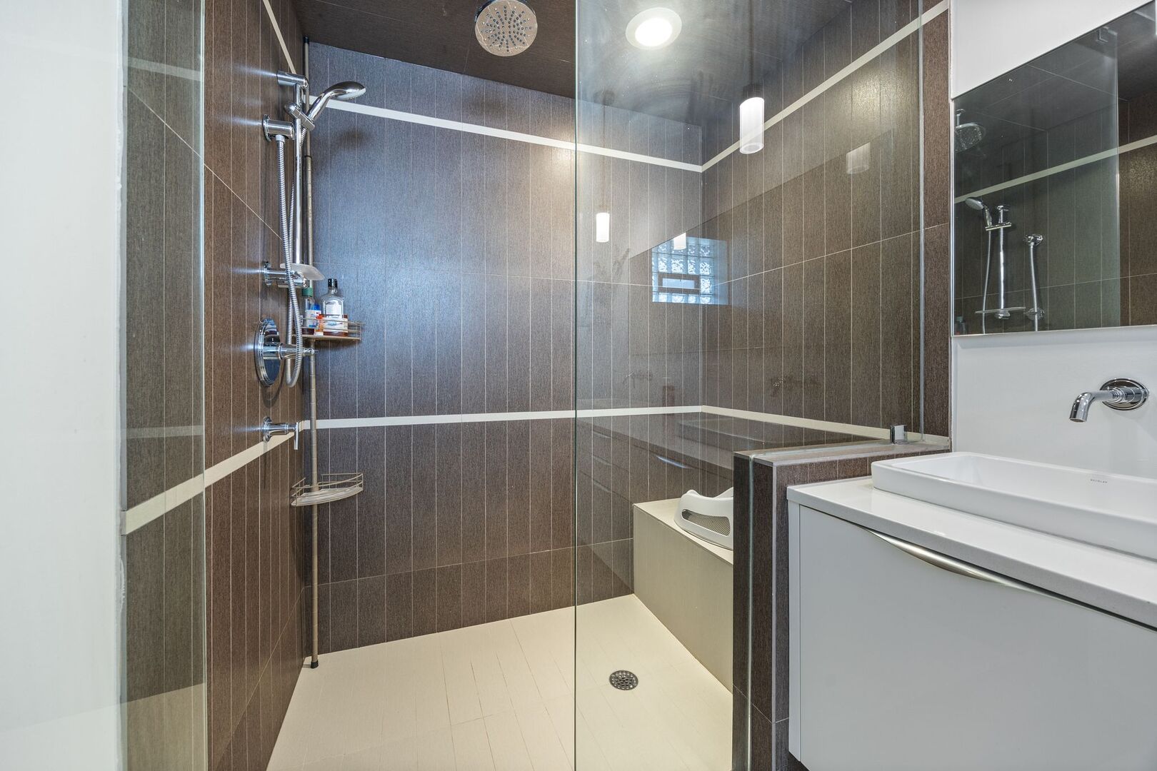 1510 W Cortez Street Unit: 3E