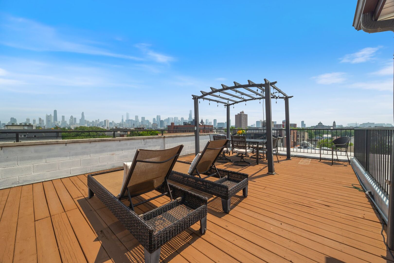 1510 W Cortez Street Unit: 3E