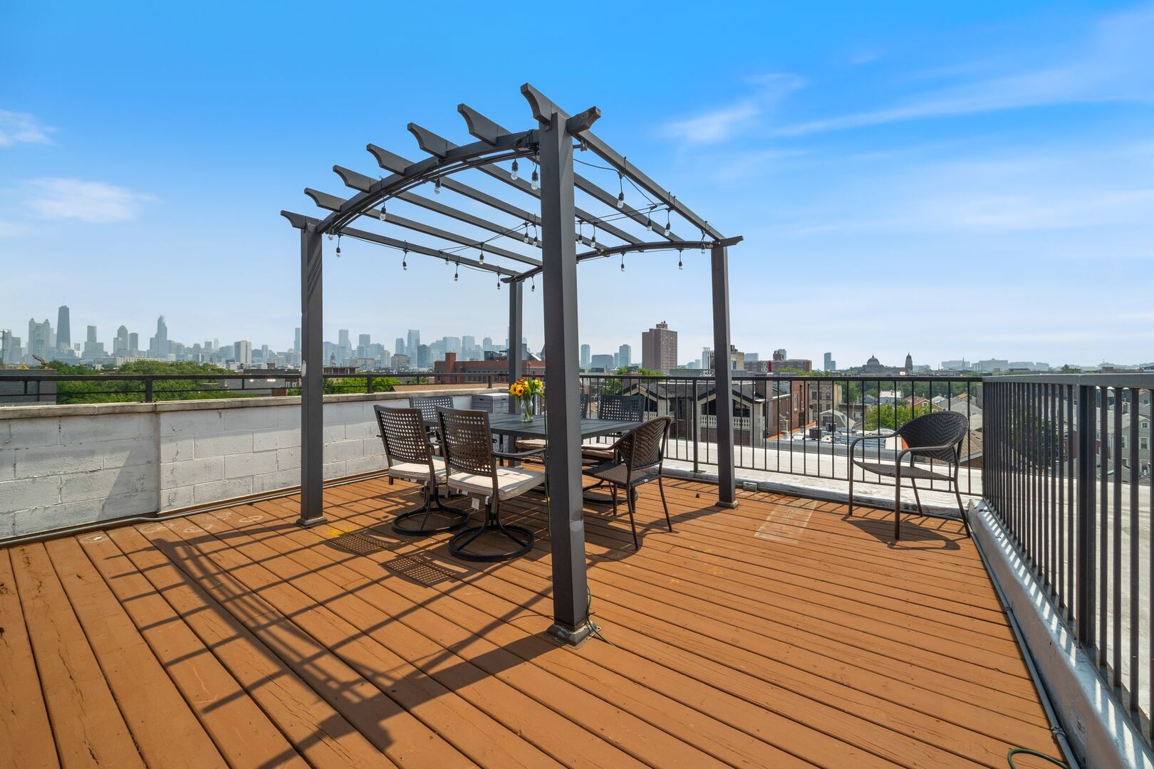 1510 W Cortez Street Unit: 3E