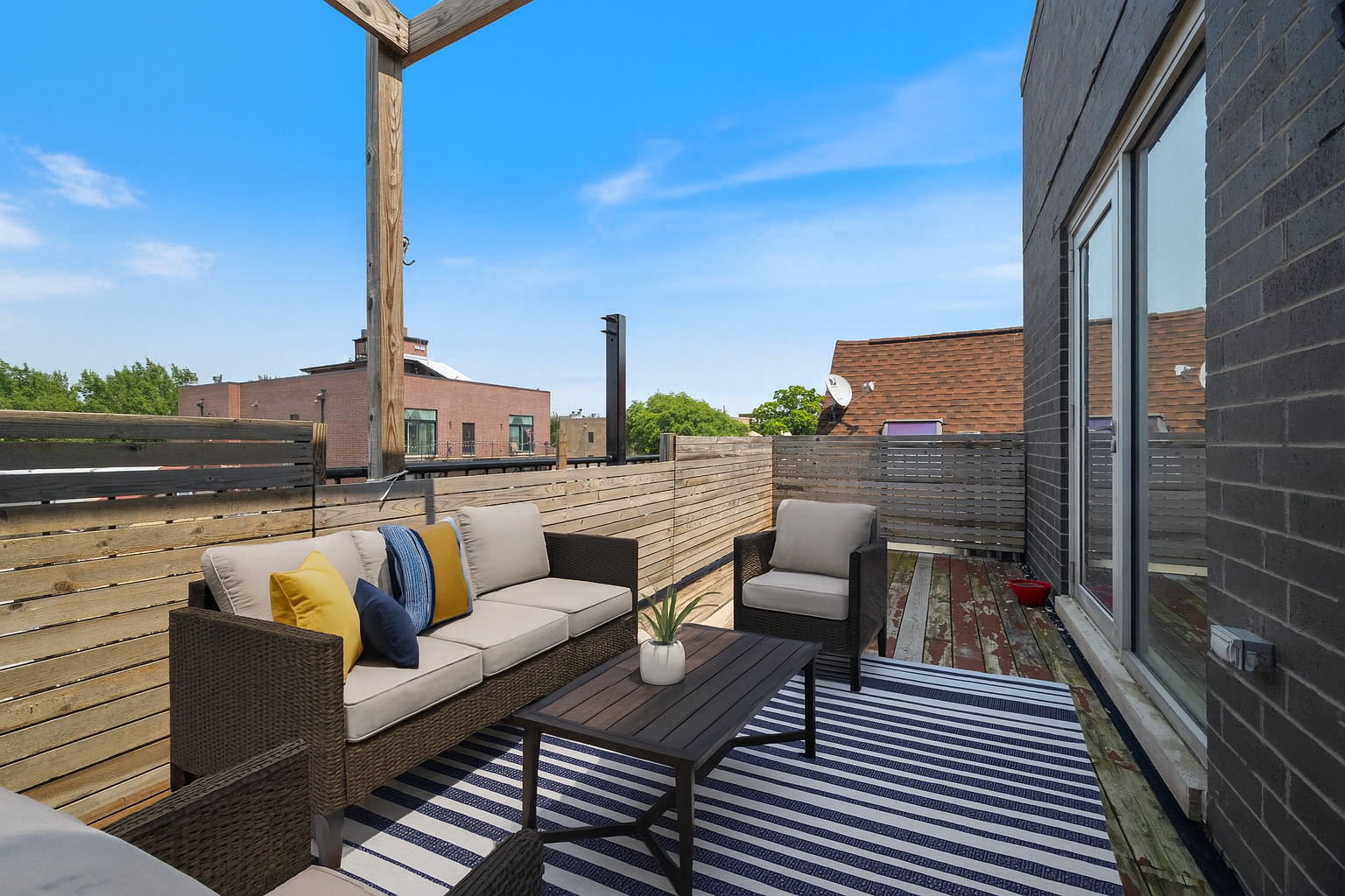 1510 W Cortez Street Unit: 3E