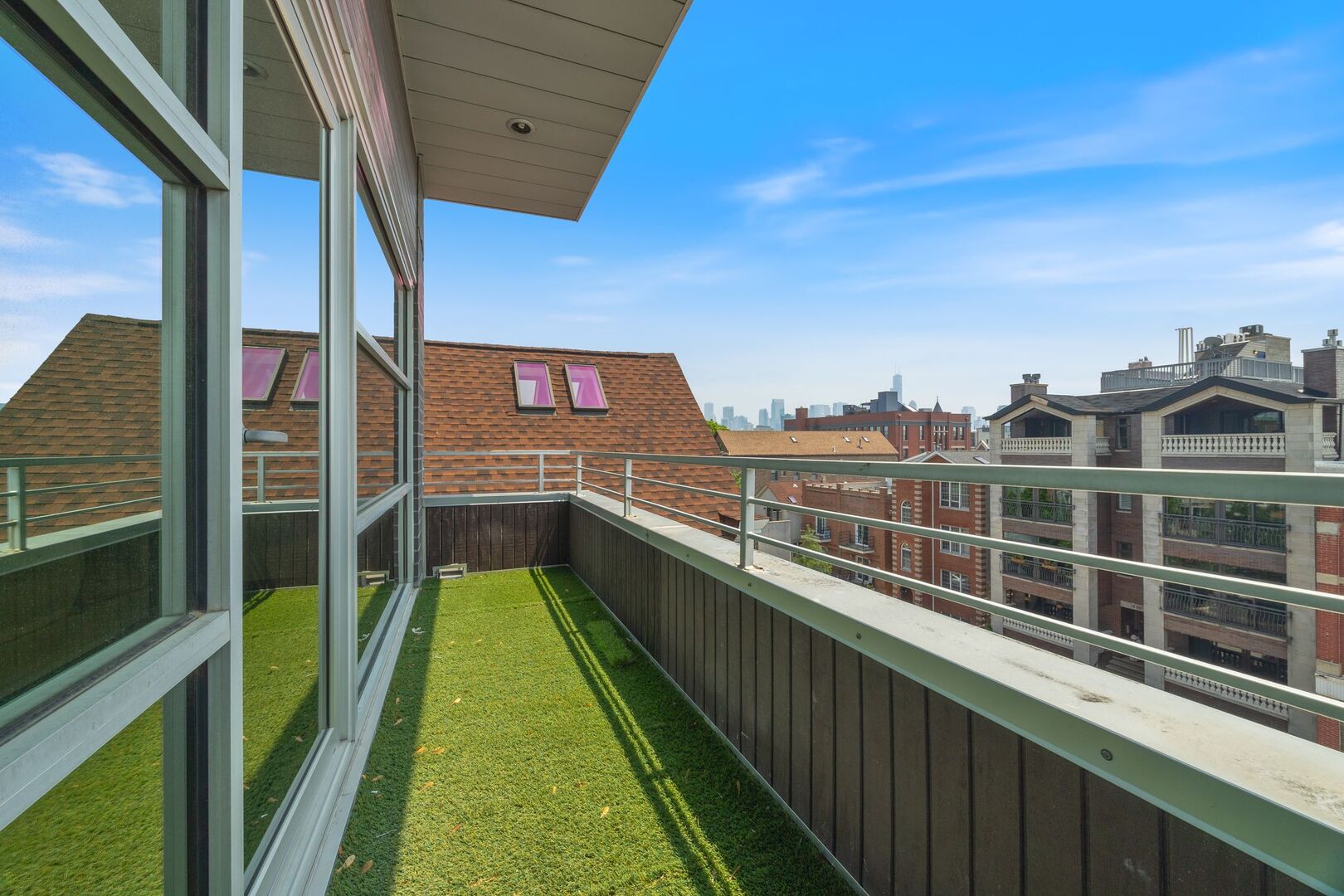 1510 W Cortez Street Unit: 3E