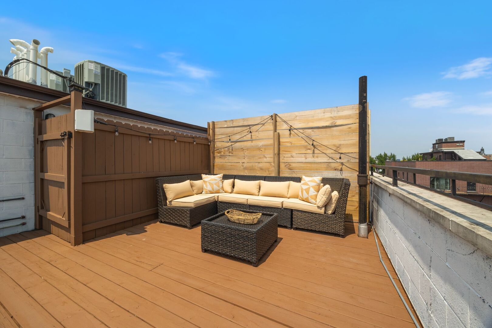 1510 W Cortez Street Unit: 3E