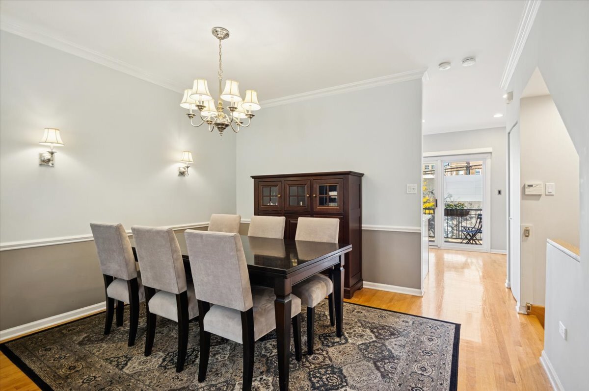 1541 W Henderson Street Unit: D