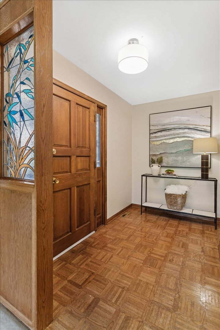 5441 S Edgewood Avenue