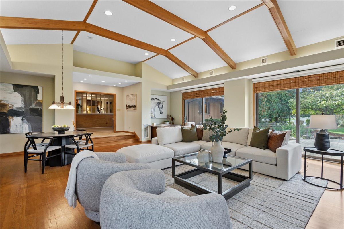 5441 S Edgewood Avenue