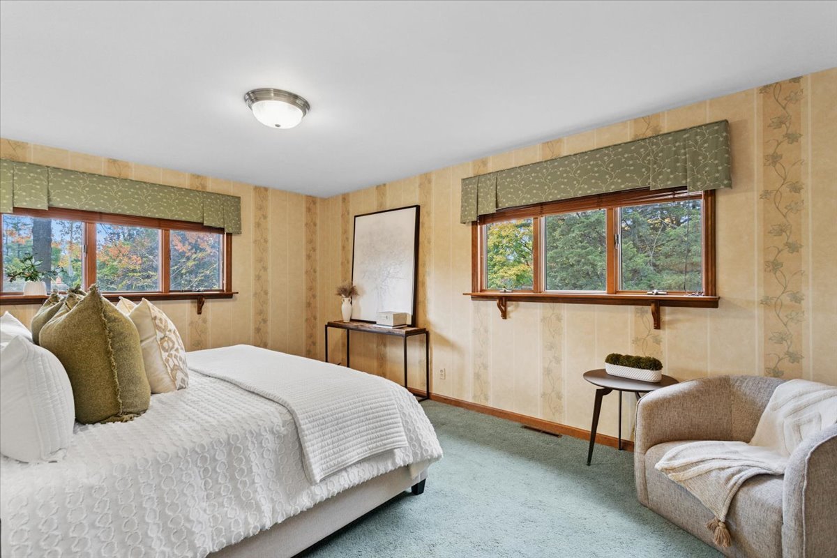 5441 S Edgewood Avenue