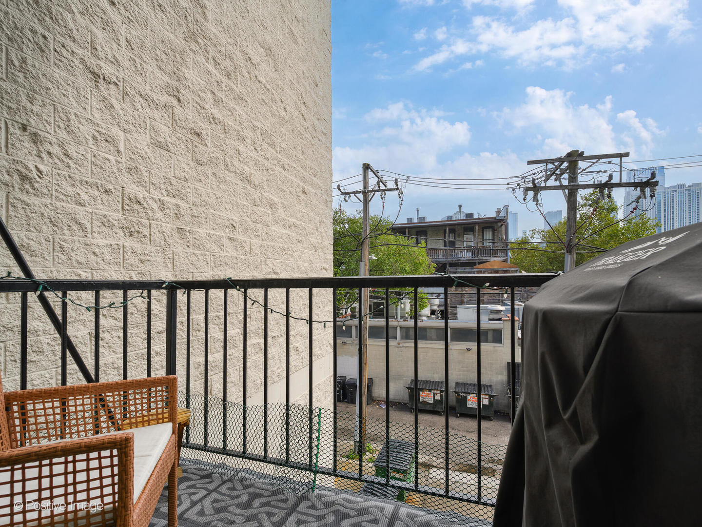 463 N GREEN Street Unit: 2S