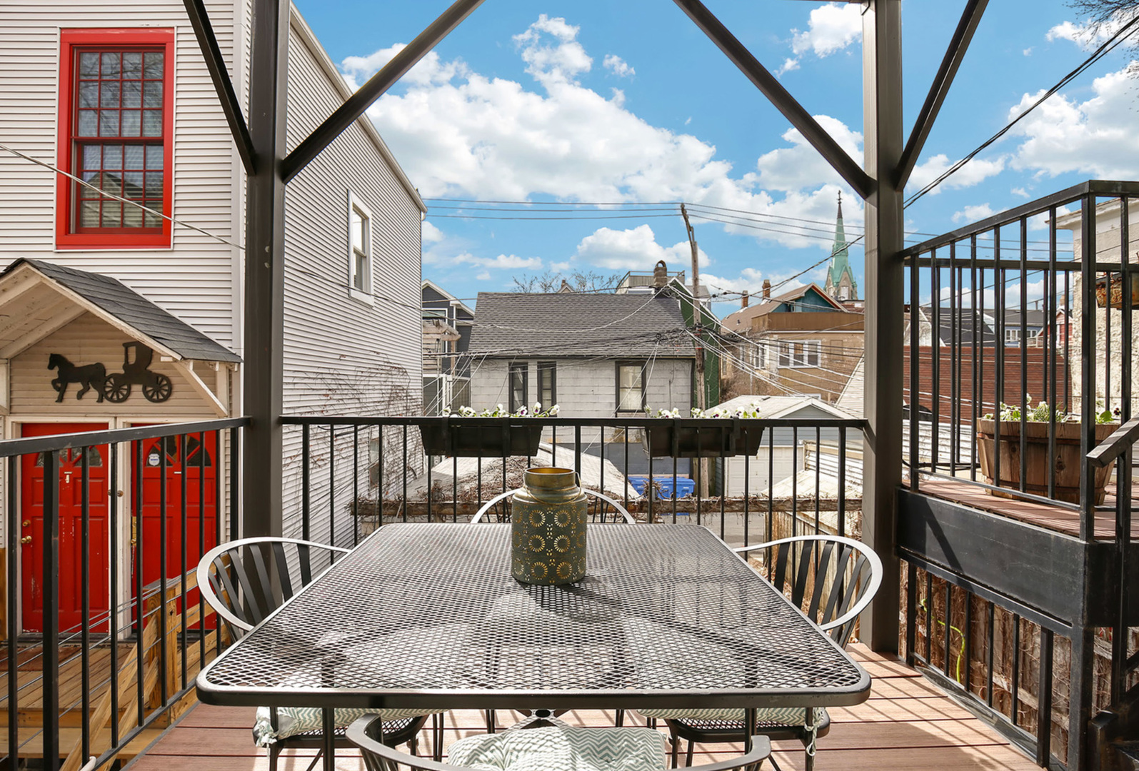 1339 W BARRY Avenue Unit: 2