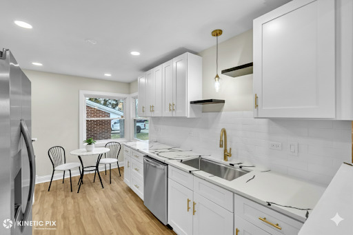 4938 W Randolph Street