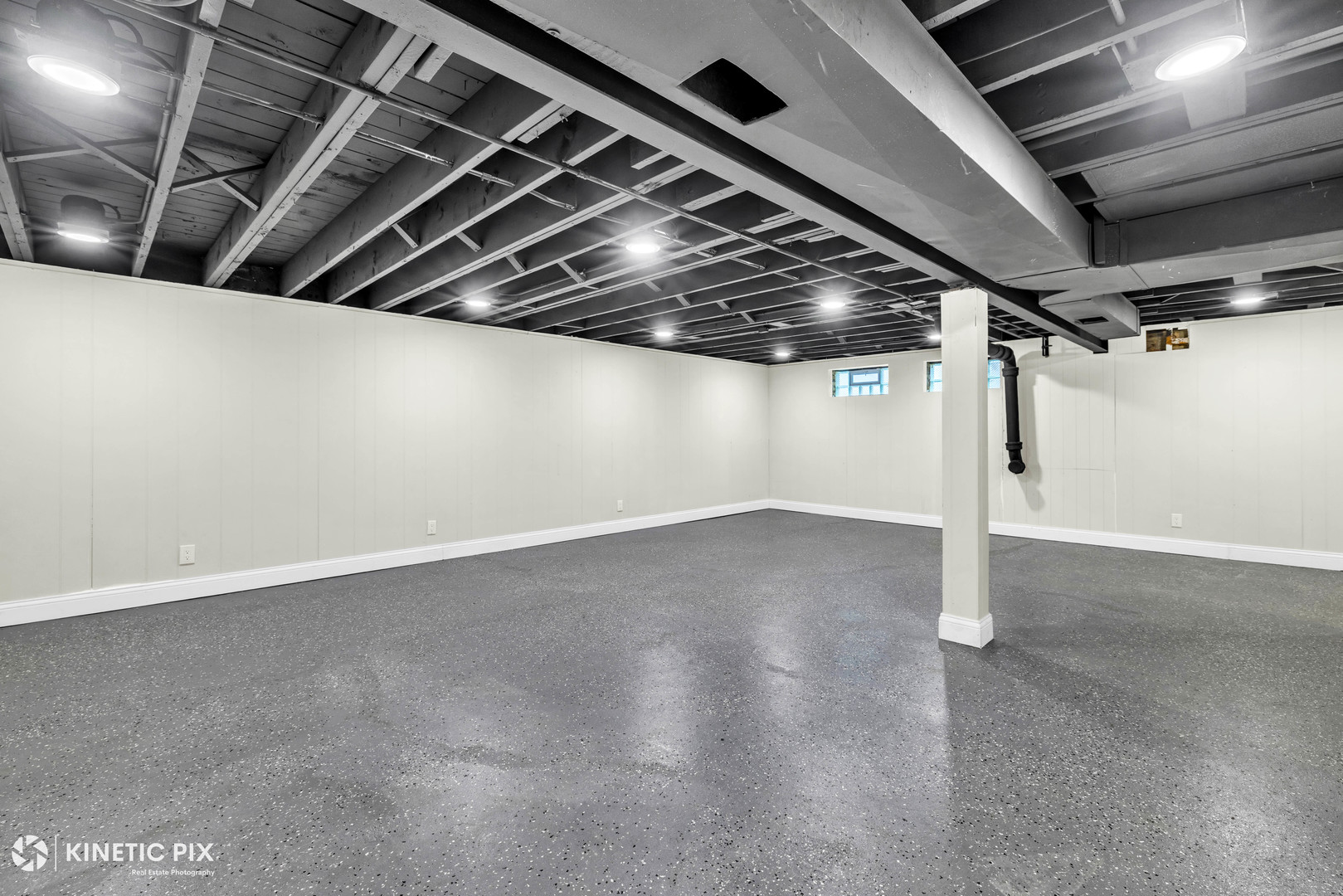 4938 W Randolph Street