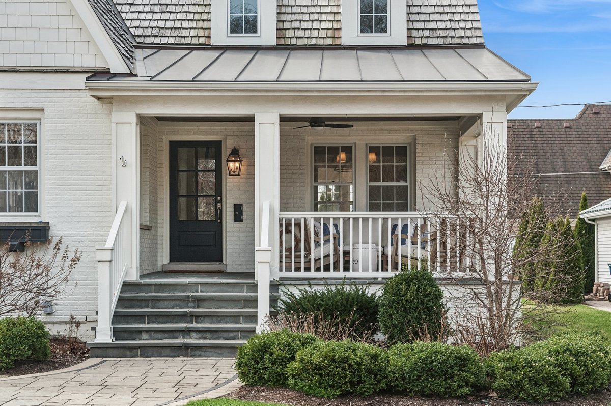 240 W Saint Charles Road