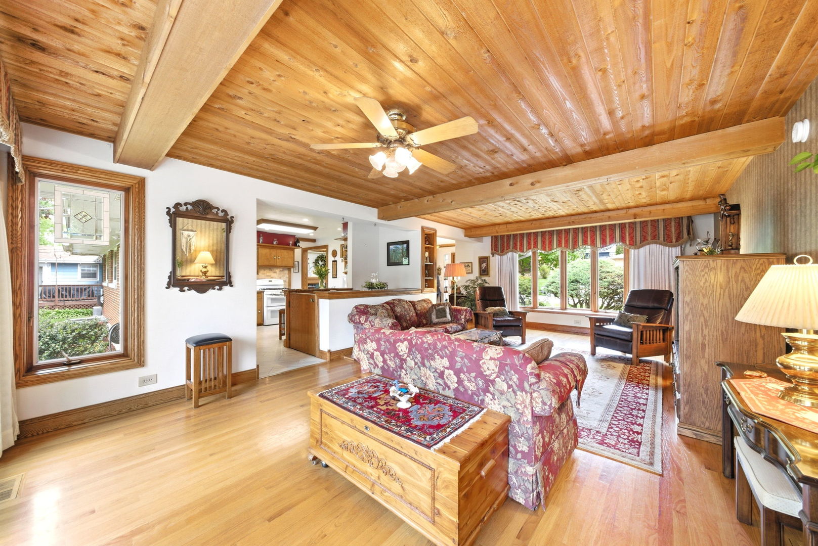 3934 Elm Street