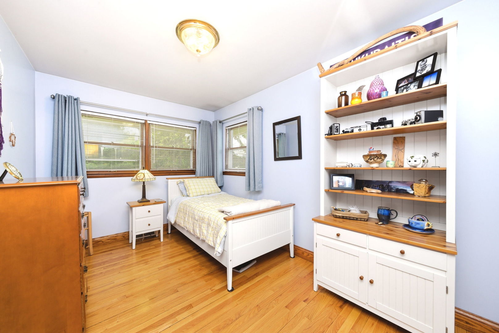 3934 Elm Street