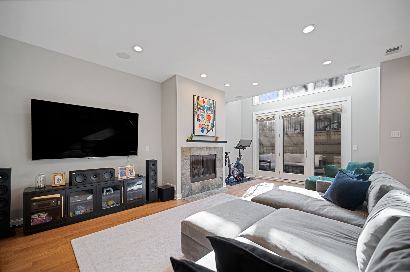 849 N Paulina Street Unit: 1