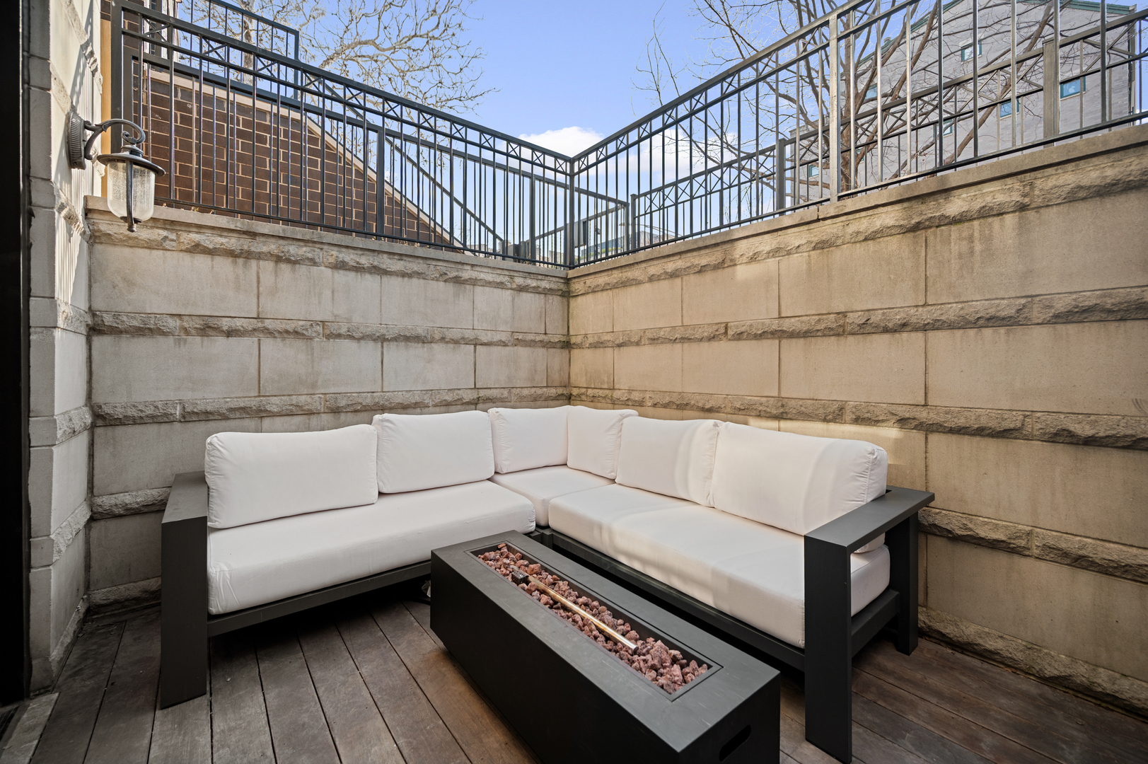 849 N Paulina Street Unit: 1