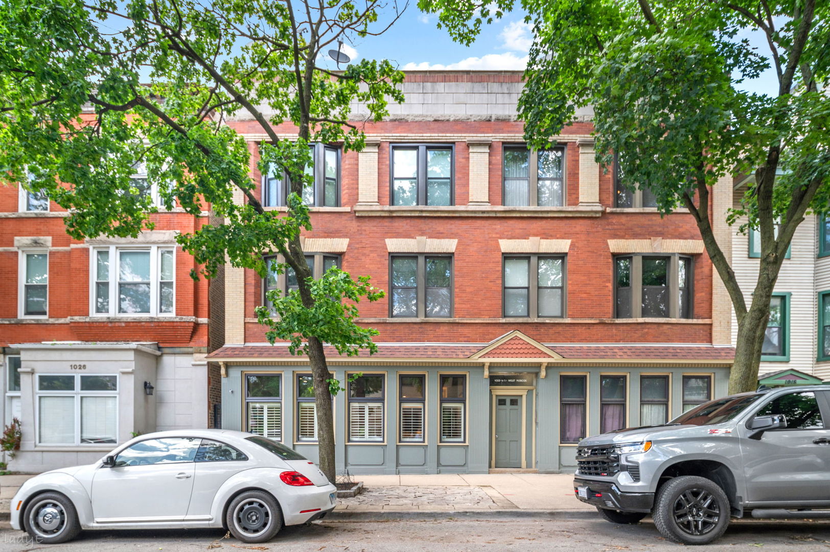 1020 W Roscoe Street Unit: 1W