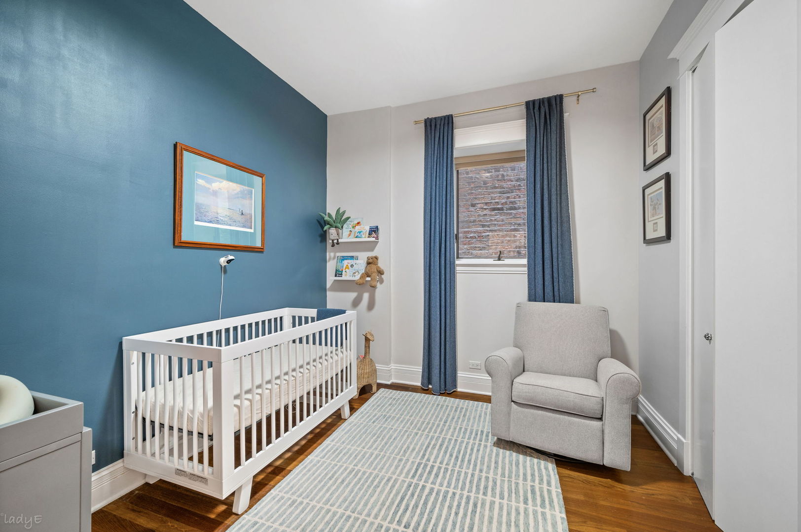 1020 W Roscoe Street Unit: 1W
