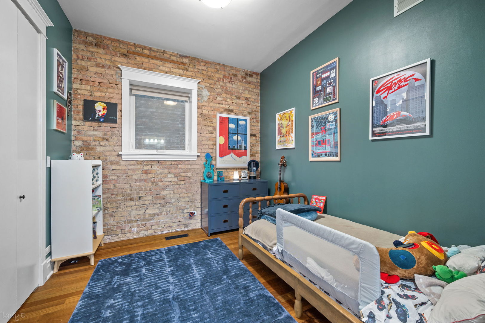 1020 W Roscoe Street Unit: 1W