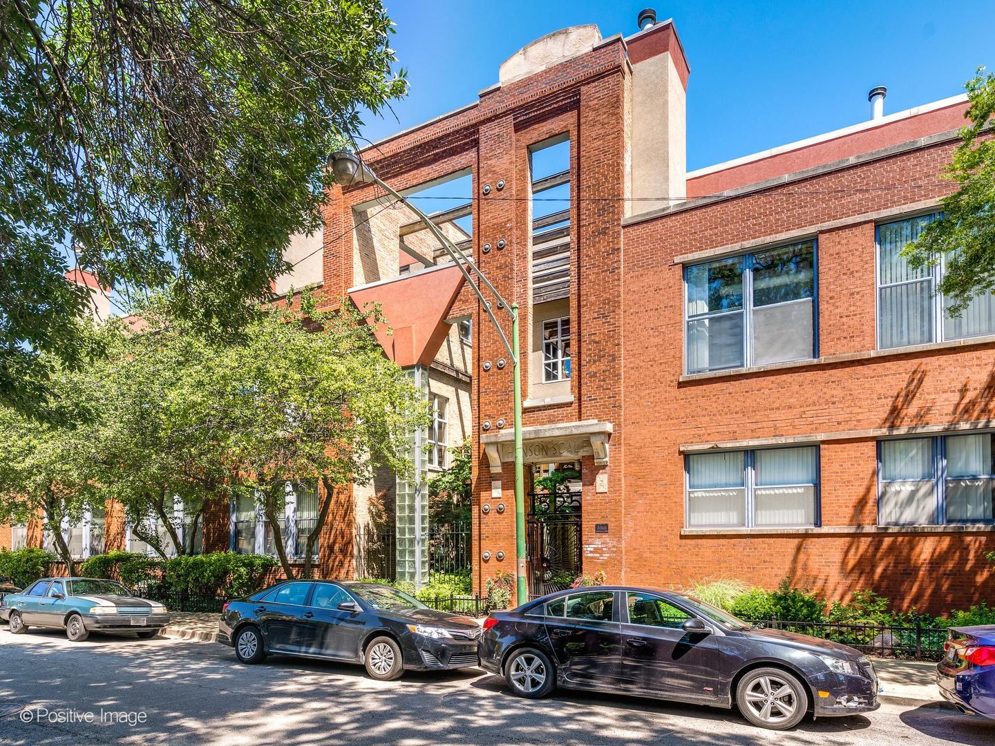 525 N Ada Street Unit: 23