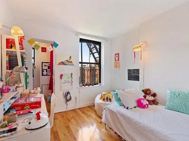 140 WARREN Street 6C