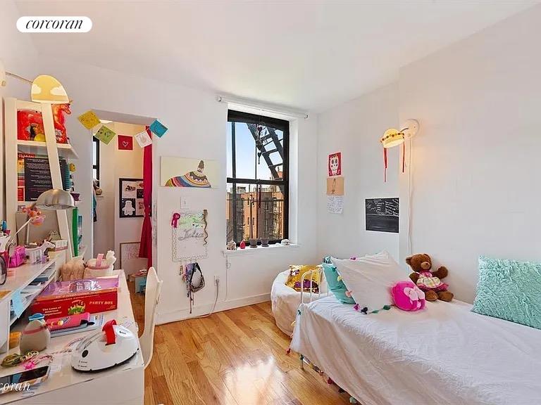 140 WARREN Street 6C