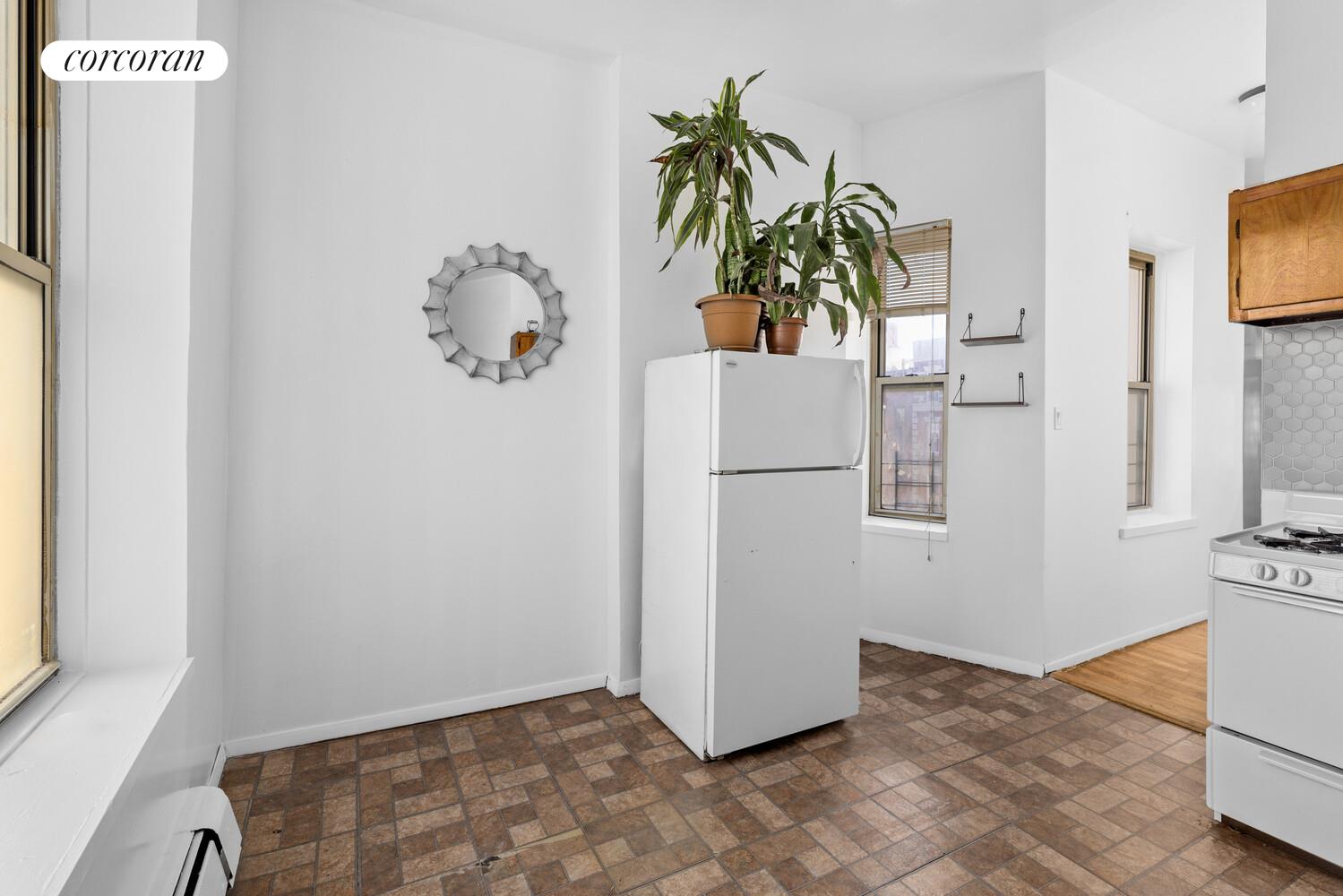 519 E 11TH Street 5E