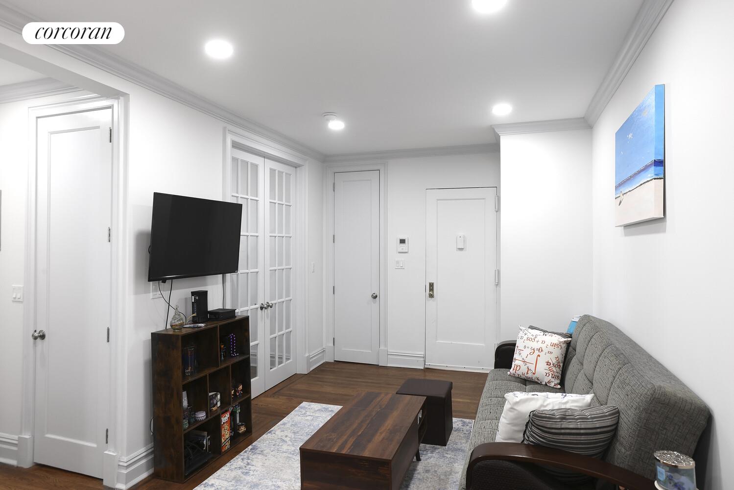 42-22 KETCHAM Street 16E