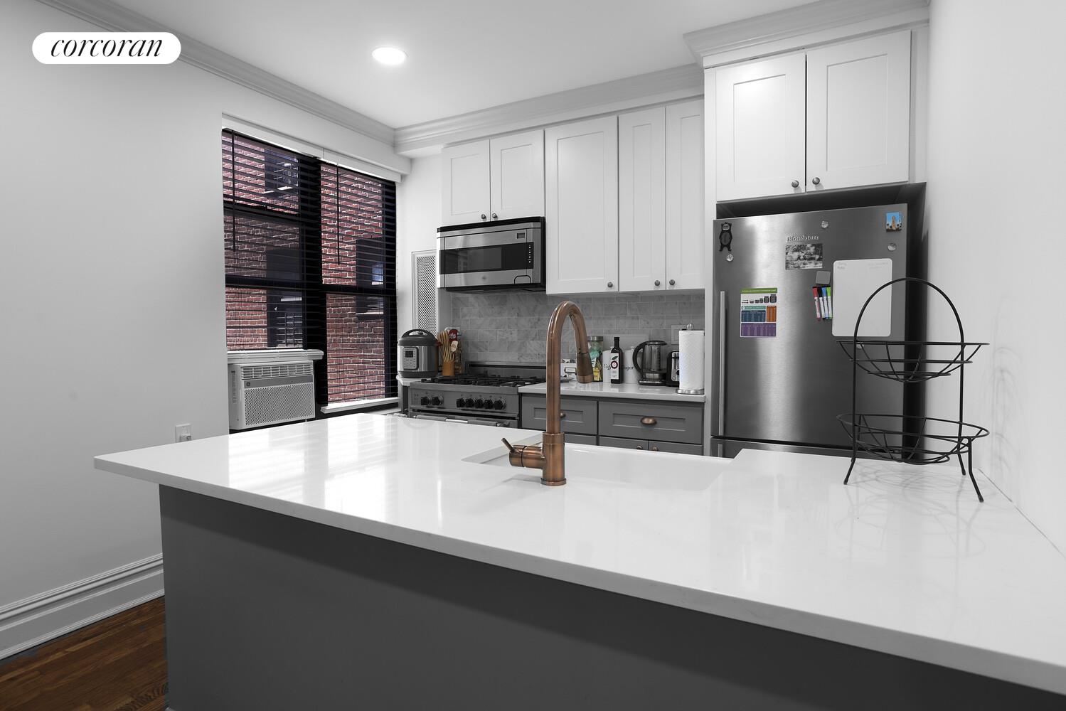 42-22 KETCHAM Street 16E