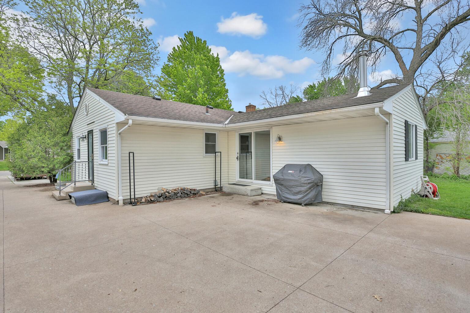 3689 Saint Regis Drive