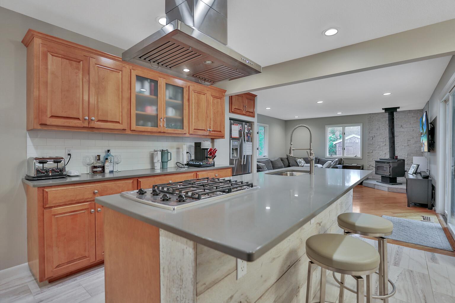 3689 Saint Regis Drive