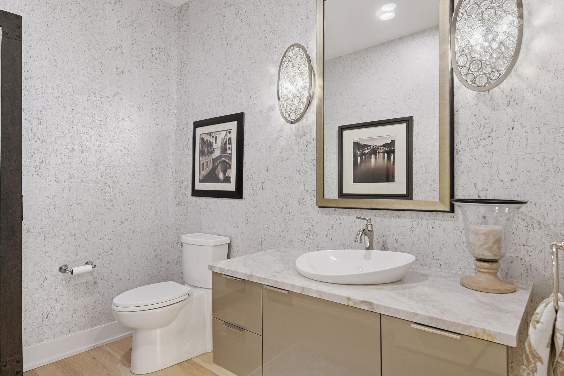 275 Lake Street E Unit: 301