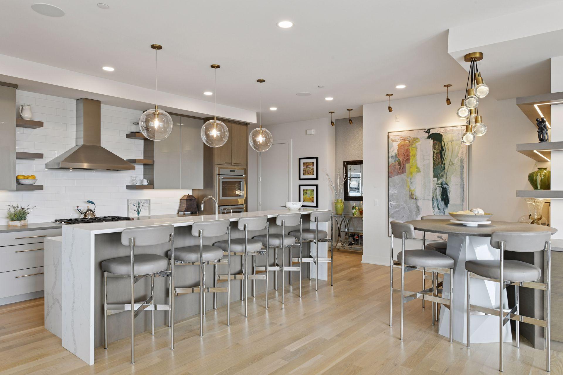 275 Lake Street E Unit: 301